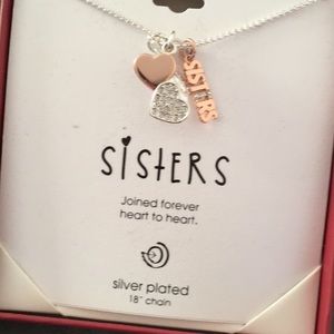 Sister necklace